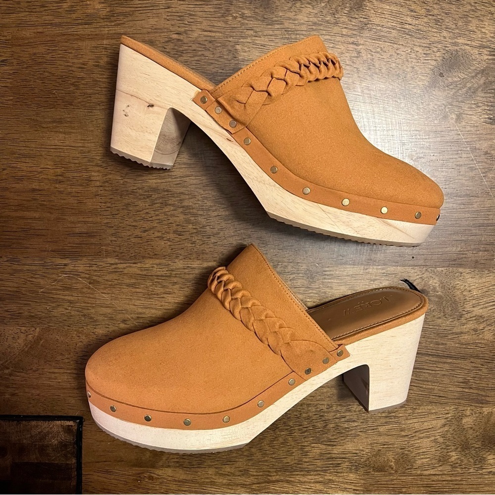 NWOT J. Crew Camel Faux Suede Clogs Wood Chunky Heel Women's SZ 9.5